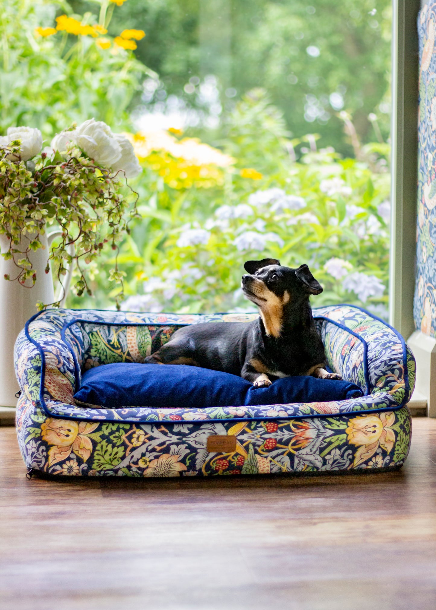 NAVY STRAWBERRY THIEF SOFA BED